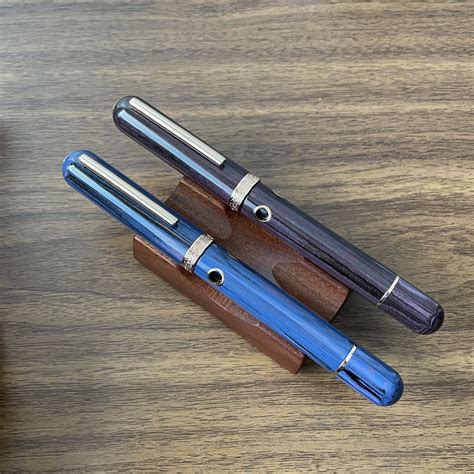 nautilus fountain pen.